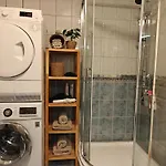 Apartment Bright & Spacious By The Sea, Free Parking, 10min To Airport, 12min To Alesund Ytterland