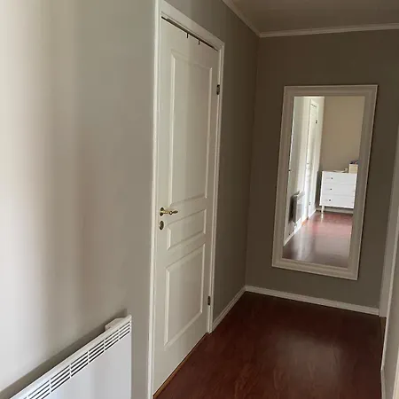 Leilighet Bright & Spacious By The Sea, Free Parking, 10min To Airport, 12min To Alesund *