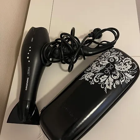 Bright & Spacious By The Sea, Free Parking, 10min To Airport, 12min To Alesund