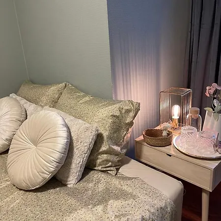 Leilighet Bright & Spacious By The Sea, Free Parking, 10min To Airport, 12min To Alesund *