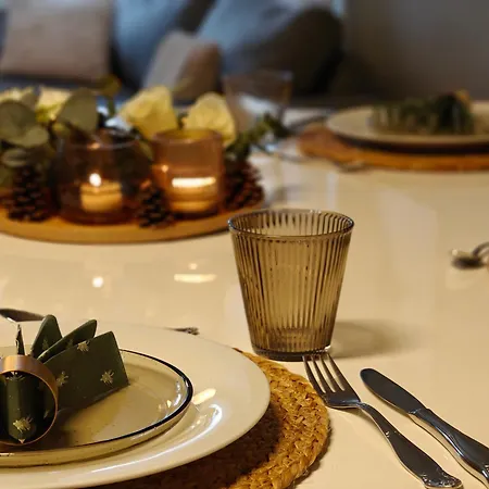 Apartamento Bright & Spacious By The Sea, Free Parking, 10min To Airport, 12min To Alesund Ytterland