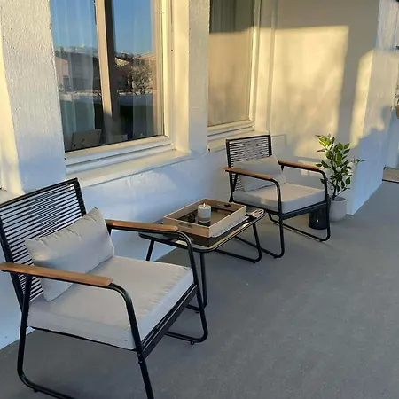 Apartamento Bright & Spacious By The Sea, Free Parking, 10min To Airport, 12min To Alesund Ytterland