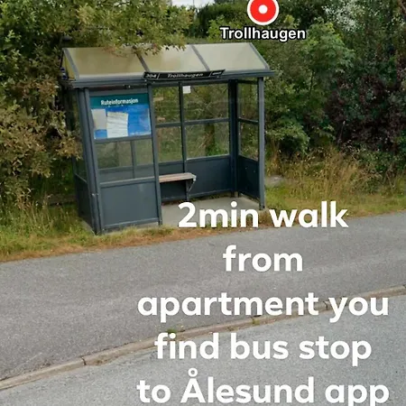 Bright & Spacious By The Sea, Free Parking, 10min To Airport, 12min To Alesund דירה