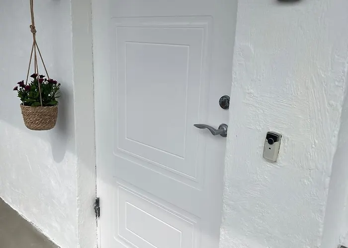 Appartement Bright & Spacious By The Sea, Free Parking, 10min To Airport, 12min To Alesund