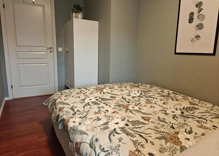 公寓 Bright & Spacious By The Sea, Free Parking, 10min To Airport, 12min To Alesund
